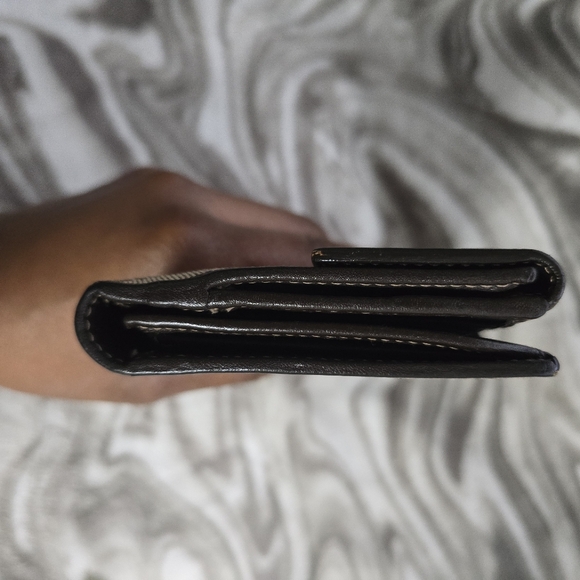 EUC Gucci Canvas Wallet - Picture 10 of 12